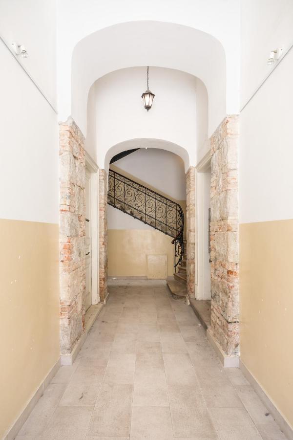 Luxury Rooms In The Center Of Split - Maniva Buitenkant foto