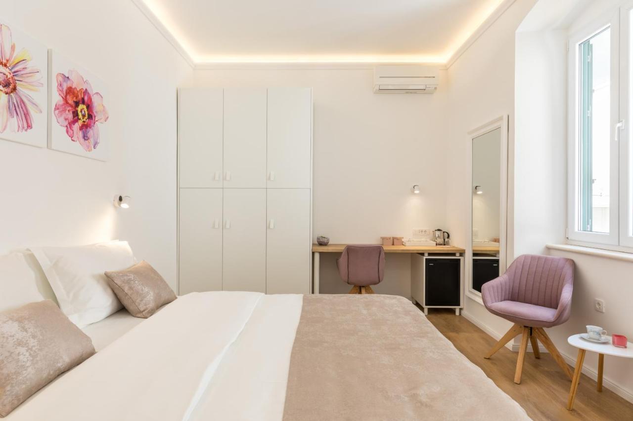 Maniva Old Town Luxury Rooms - Prime Spot By Riva Promenade Split Buitenkant foto