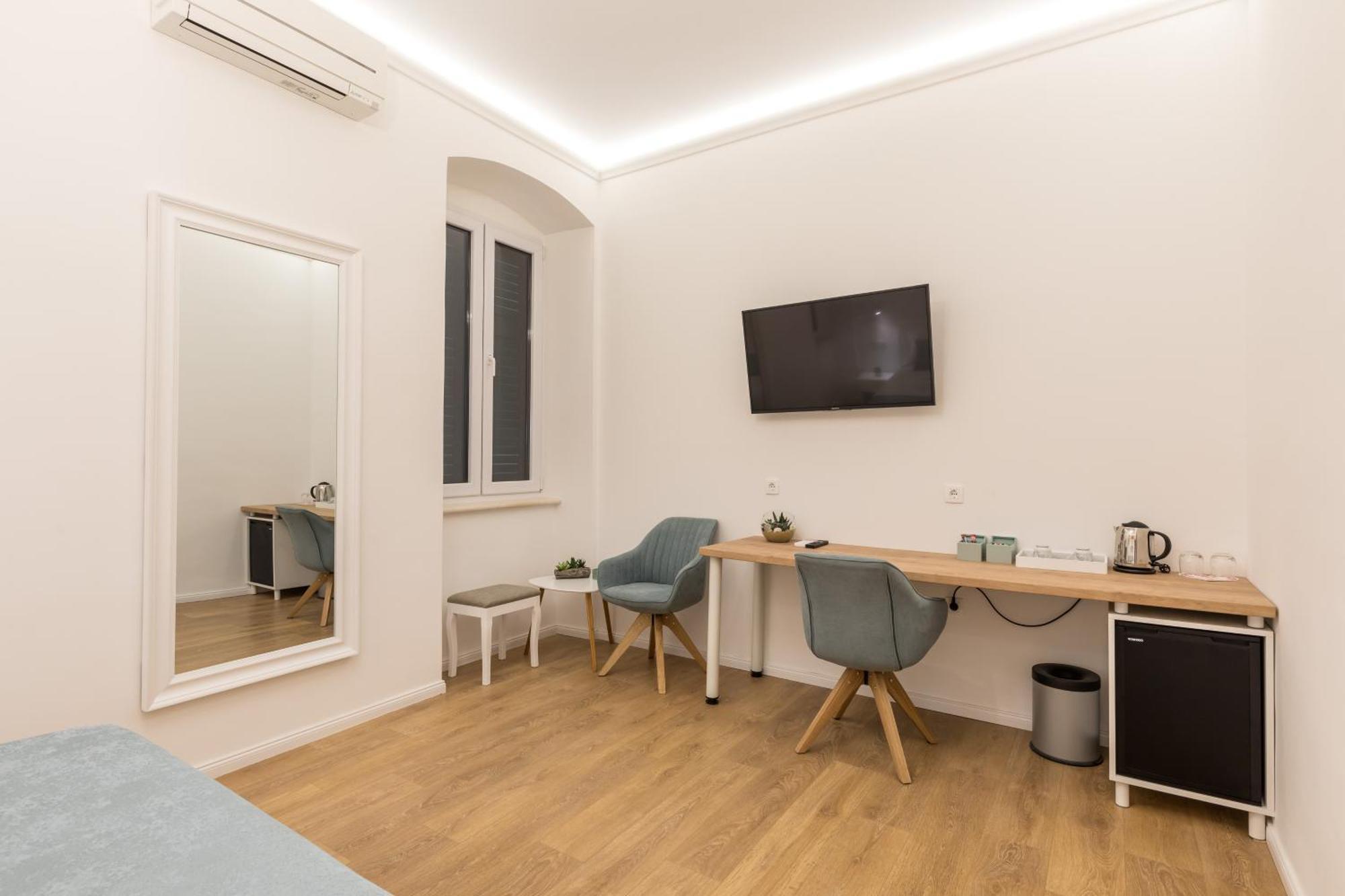 Luxury Rooms In The Center Of Split - Maniva Buitenkant foto