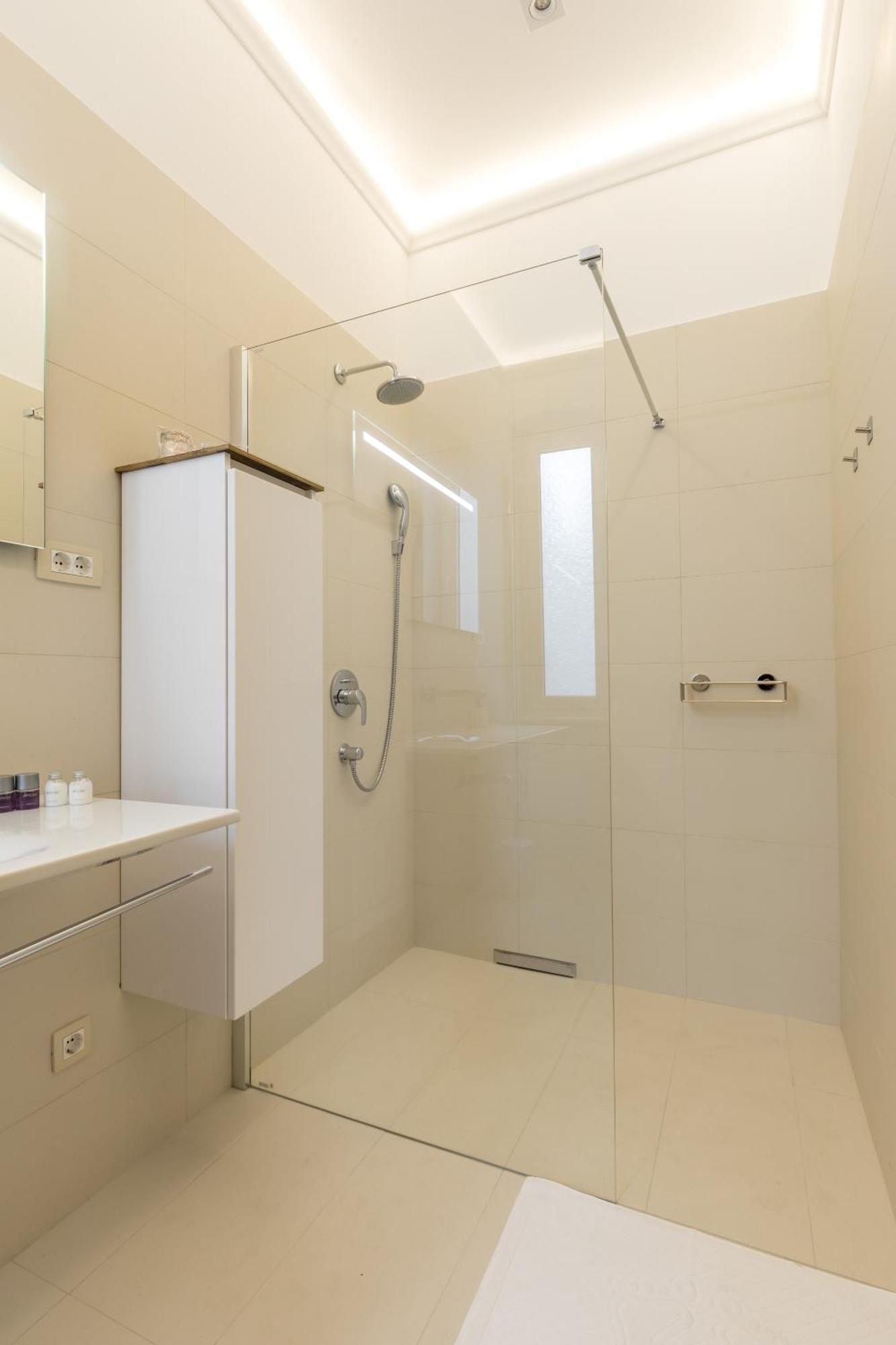 Maniva Old Town Luxury Rooms - Prime Spot By Riva Promenade Split Buitenkant foto