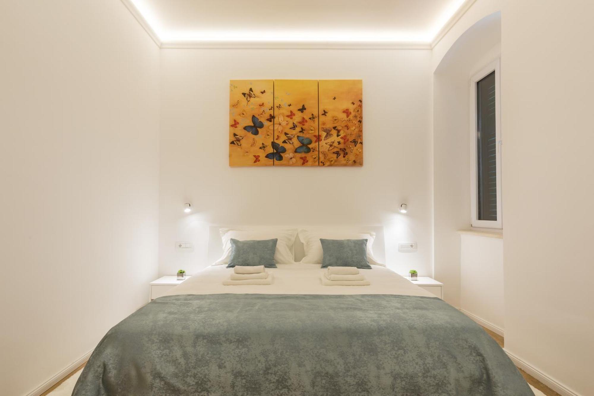 Maniva Old Town Luxury Rooms - Prime Spot By Riva Promenade Split Buitenkant foto