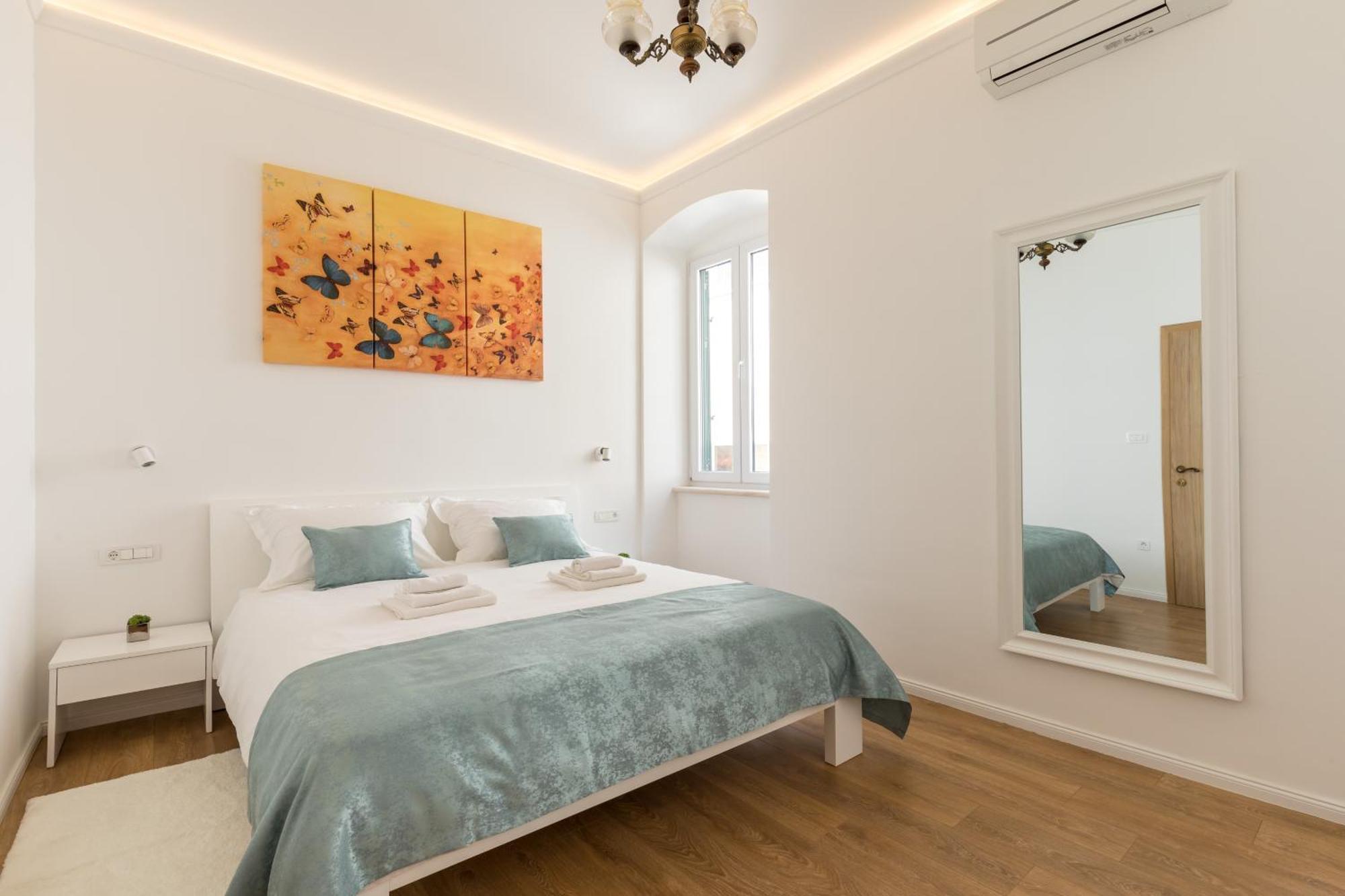 Luxury Rooms In The Center Of Split - Maniva Buitenkant foto
