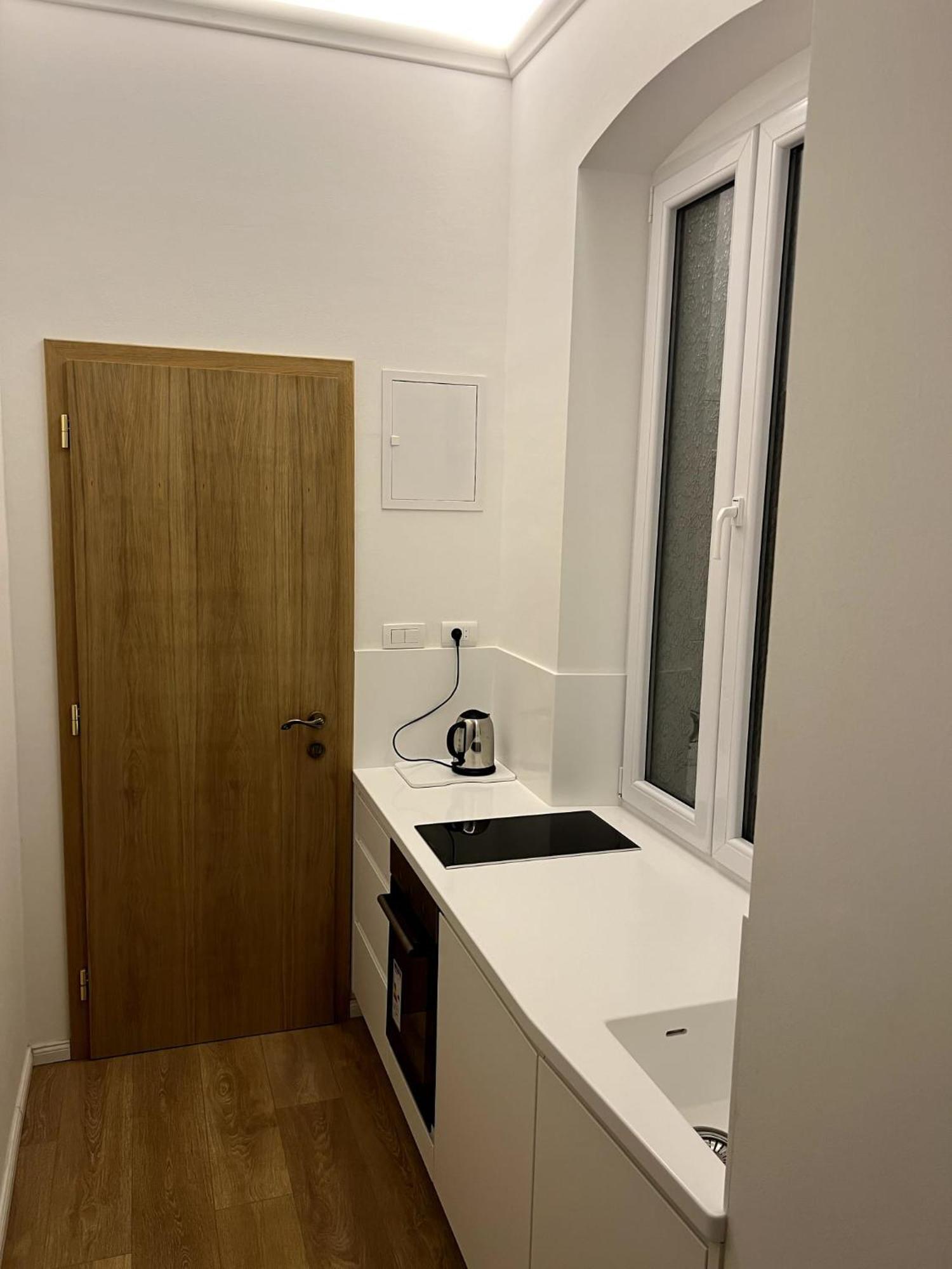 Maniva Old Town Luxury Rooms - Prime Spot By Riva Promenade Split Buitenkant foto